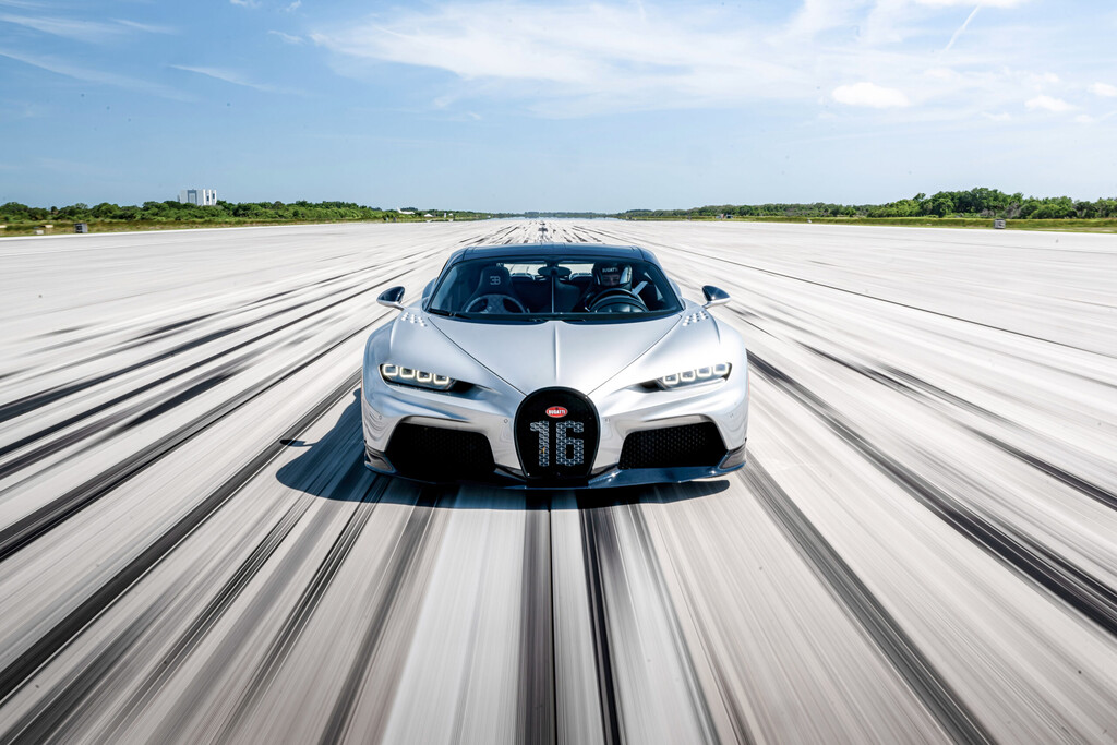 Comprar un Bugatti es fácil, lo complicado es pagarle el servicio: cambiarle el aceite cuesta lo mismo que un auto nuevo