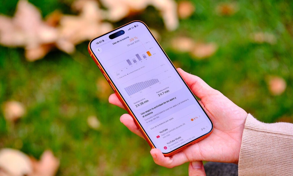 Cuidar la salud de la batería de mi móvil se ha vuelto mucho más simple desde que existe esta función. Y está tanto en iPhone como en Android 