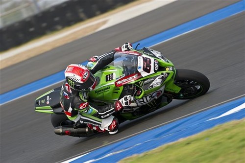Superbikes Tailandia 2015: Jonathan Rea domina completamente la carrera