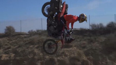 Backflip Honda Africa Twin 004