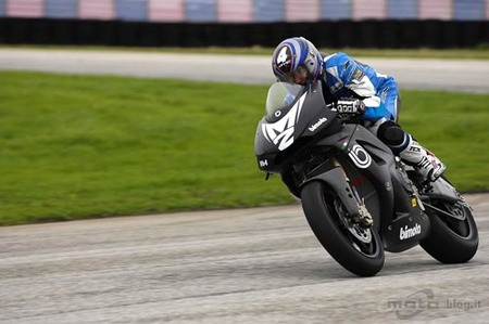 Bimota HB4 Moto2 en acción