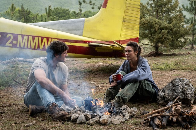 La Constelacion Del Perro Jacob Elordi Y Margaret Qualley