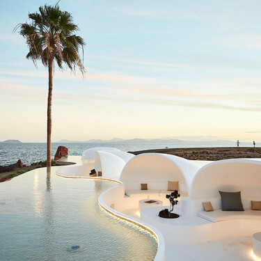 Mar y las mejores vistas de Fuerteventura: así es Kamezí, el único estrella Michelin de la isla de Lanzarote 