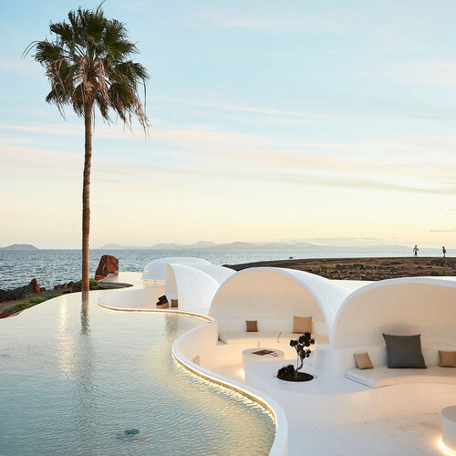 Mar y las mejores vistas de Fuerteventura: así es Kamezí, el único estrella Michelin de la isla de Lanzarote 