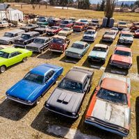 Se vende propiedad en Canadá por un millón de dólares. Incluye colección de más de 340 coches clásicos