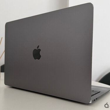 Sigo teniendo el primer MacBook Air con M1. Y esta es mi experiencia seis años después