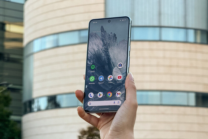 https://www.compradiccion.com/moviles-y-smartphones/mediamarkt-esta-liquidando-google-pixel-8-su-outlet-244-euros