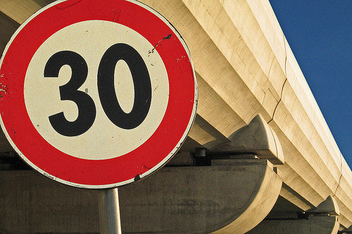 Señal límite 30 km/h
