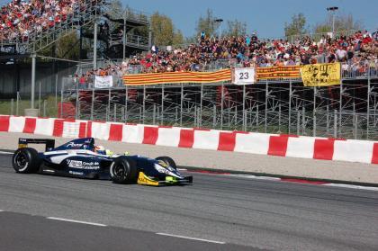 Arranca el fenómeno Miguel Molina