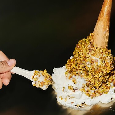 Los nuevos helados que triunfan en Barcelona llevan pistacho pero no tienen nada que ver que Dubái, sino con Líbano