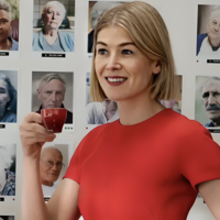 El truco que me ayudó a identificar a las personas que se acercan por interés. Estos comportamientos las delatan enseguida 