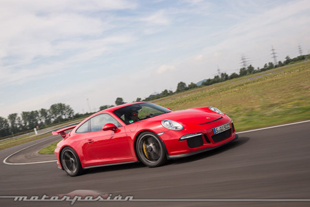 Porsche 911 GT3, cogiéndole el pulso al 911 definitivo (parte 1)