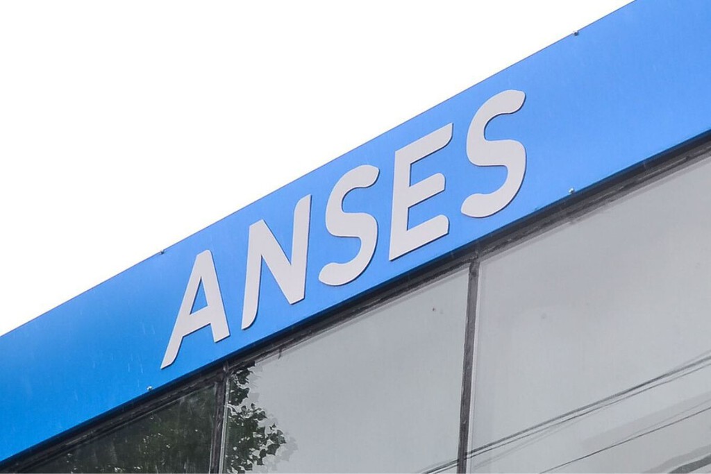 Programas de ANSES en diciembre: fechas de cobro y monto actualizado para asignaciones, más aguinaldo para jubilaciones y pensiones 