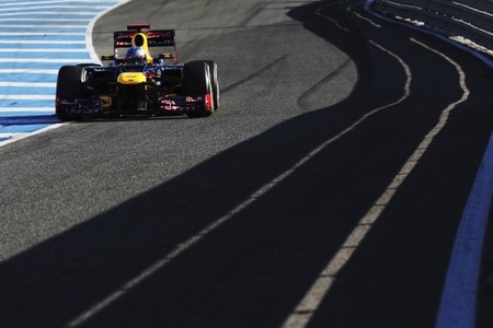 El primer test de pretemporada en 2014 se retrasa una semana