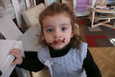 Denuncian la presencia de sustancias potencialmente cancerígenas en el envoltorio del chocolate de tres conocidas marcas