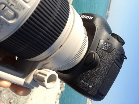 Canon mueve ficha: Filtradas imágenes de la ¿nueva 5D MKIII? y presentados los EF 500mm f/4L IS II USM y EF 600mm f/4L IS II USM