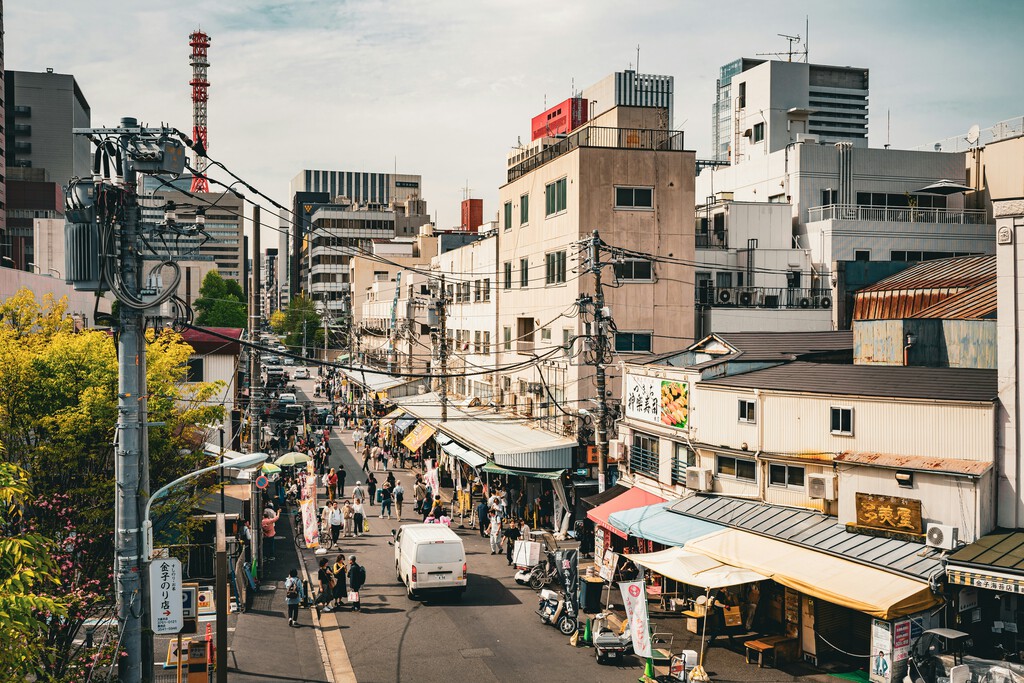 Los japoneses viven peor hoy que hace 30 años y la prueba del algodón no deja lugar a dudas: el tamaño de sus pisos