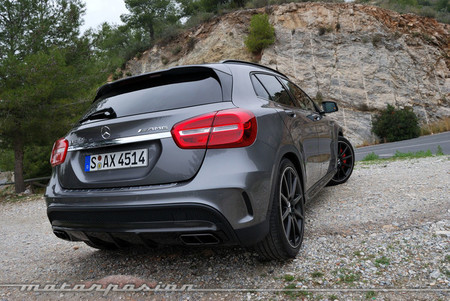 Mercedes-Benz GLA 45 AMG