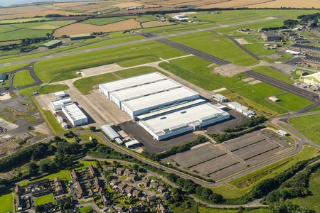 Aston Martin Dbx Factory 5