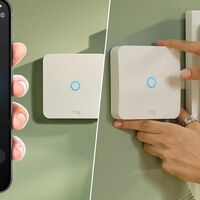 La solución para no tener que levantarte del sofá cuando suene el telefonillo es este Ring Intercom. Cuesta ahora 30,99 euros.