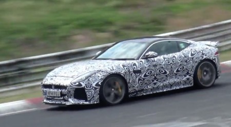 El nuevo Jaguar F-Type SVR nos saluda desde el Nürburgring