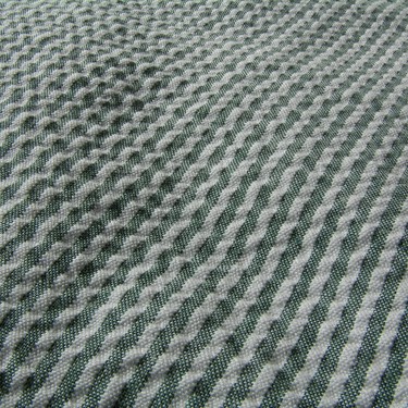 El secreto mejor guardado para vestir con estilo este verano y no pasar calor: así es el tejido más traspirable