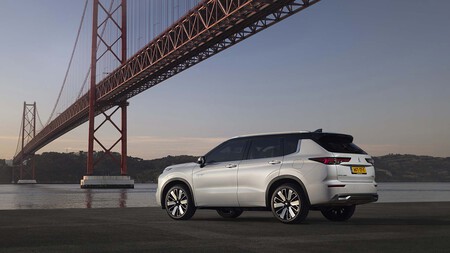 Mitsubishi Outlander 2025 7