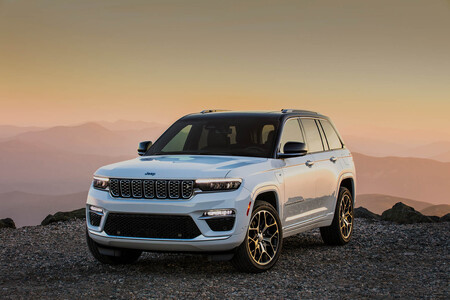 El nuevo Jeep Grand Cherokee es un imponente 4x4 americano, pero que solo llegará a España como híbrido enchufable