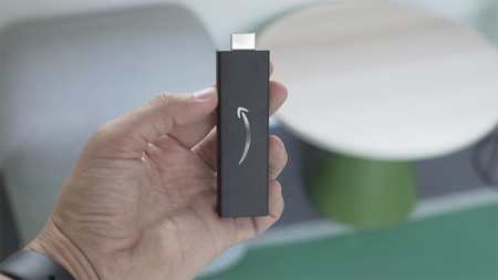 Ya está disponible en España el Fire TV Stick 4K, y para celebrarlo Amazon lo pone más barato: 44,99 euros