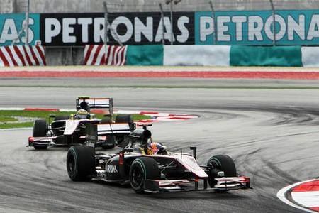 GP de Malasia 2010: Karun Chandhok y Bruno Senna llevan los dos monoplazas Hispania hasta el final