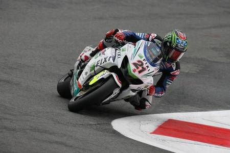 Superbikes Italia 2012: John Hopkins se fractura el pie derecho
