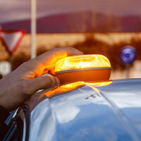 Ya puedes comprar las primeras luces V16 conectadas y homologadas por la DGT, desde 43 euros