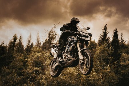 ¡Nuevo vídeo! La nueva Triumph Tiger 1200 montará el motor T-Plane en busca de más garra y potencia