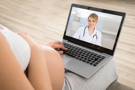 Preparación al parto en tiempos de coronavirus: cómo se están adaptando las clases prenatales a la realidad que estamos viviendo