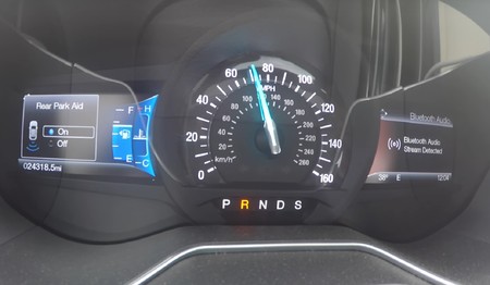 Meter marcha atrás en plena autovía es de esas cosas que no se deben probar (pero alguien ha probado)