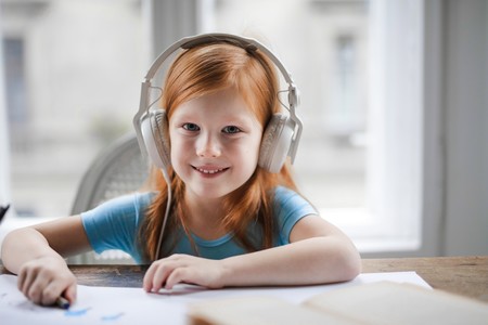 Los mejores 15 podcasts para niños: cuentos, historias y educativos para escuchar durante la cuarentena