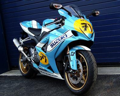 Se venden seis GSX-R1000 con decoración "Barry Sheene"