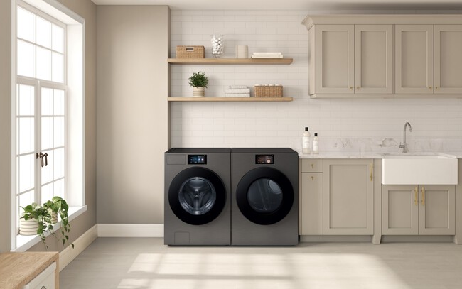 A 65 Bespoke Ai Washer And Bespoke Ai Dryer Pair