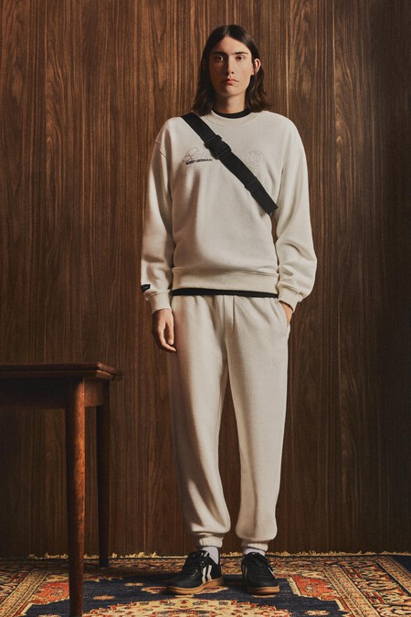 De Los Campos Eliseos Al Asfalto El Paris Saint Germain Se Alia Con Lefties Para Lanzar Una Coleccion Que Convierte El Espiritu Del Club En Una Declaracion De Estilo