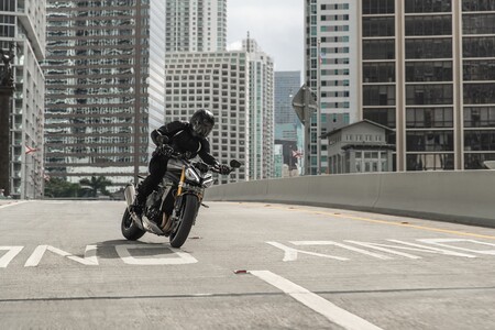 Triumph Speed Triple 1200 Rs 2021 033