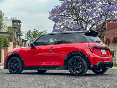 MINI Cooper John Cooper Works