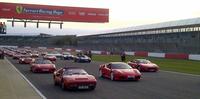 Record Guinness: 964 Ferrari juntos en Silverstone 