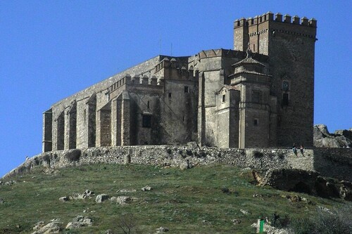 La ruta de los castillos serranos del Parque Natural Sierra de Aracena y Picos de Aroche