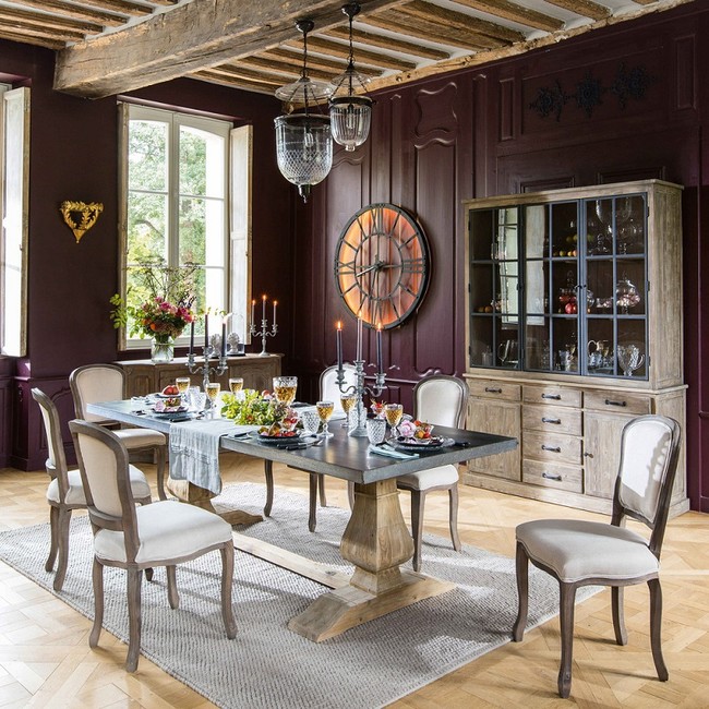 Estas siete mesas de comedor seguro que te aclaran cómo decorar el tuyo