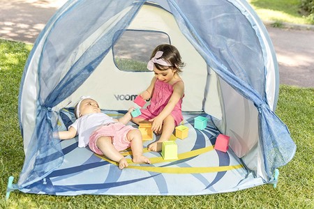 4 tiendas anti-uv en Amazon para ir de playa o piscina protegiendo del sol a tu bebé