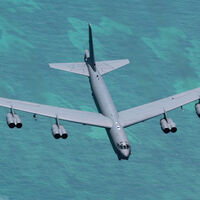 Que la Fuerza Aérea de EEUU vuele sus tres bombarderos B-52 es normal. Que lo haga frente a Venezuela no tanto