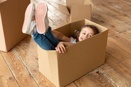 jugar-caja-ninos