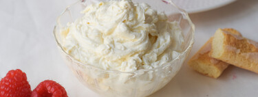Crema de mascarpone, una receta básica para tus postres caseros