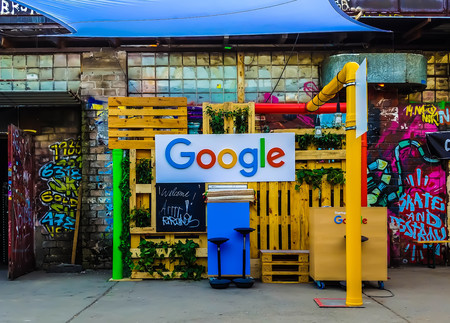 Google Imágenes está preparando la insignia "Bajo licencia" en sus miniaturas para ayudar a los fotógrafos a vender sus obras