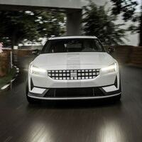 La versión más picante del Polestar 2 es un coche eléctrico con 476 CV que ya se ha lucido subiendo la colina de Goodwood
